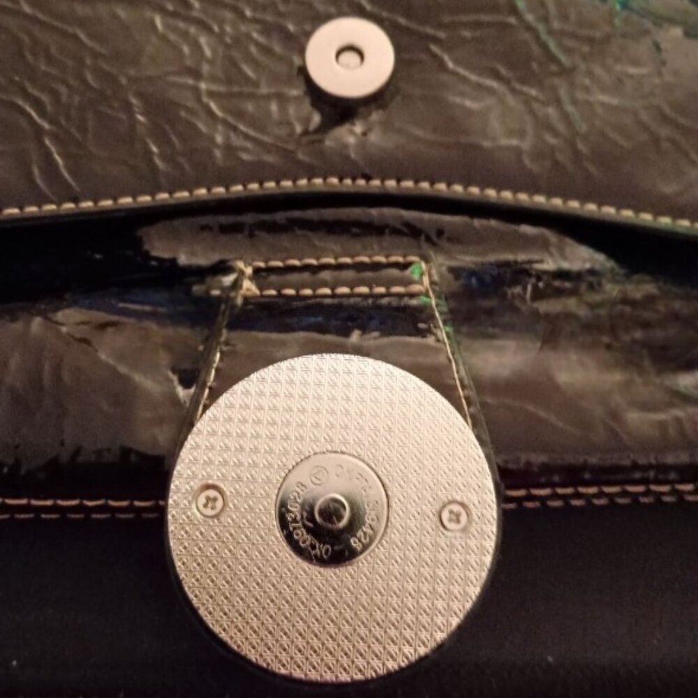 New Directions Black Patent Clutch Purse Bag Magnetic Flap Classy Roomy NWT - Picture 5 of 5